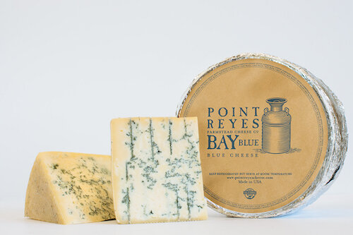 Foto de Bay Blue cortesía de Point Reyes Farmstead Cheese Co.