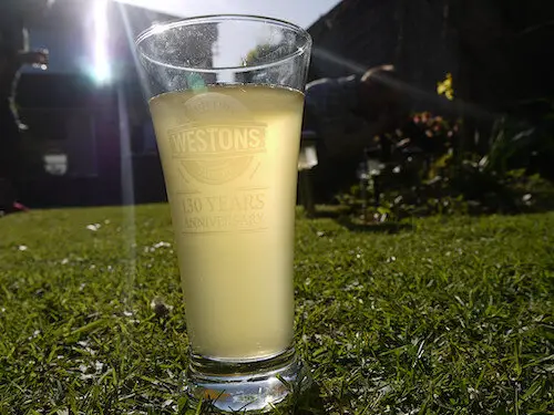 UK Cider Scrumpy por Smabs Sputzer.jpg