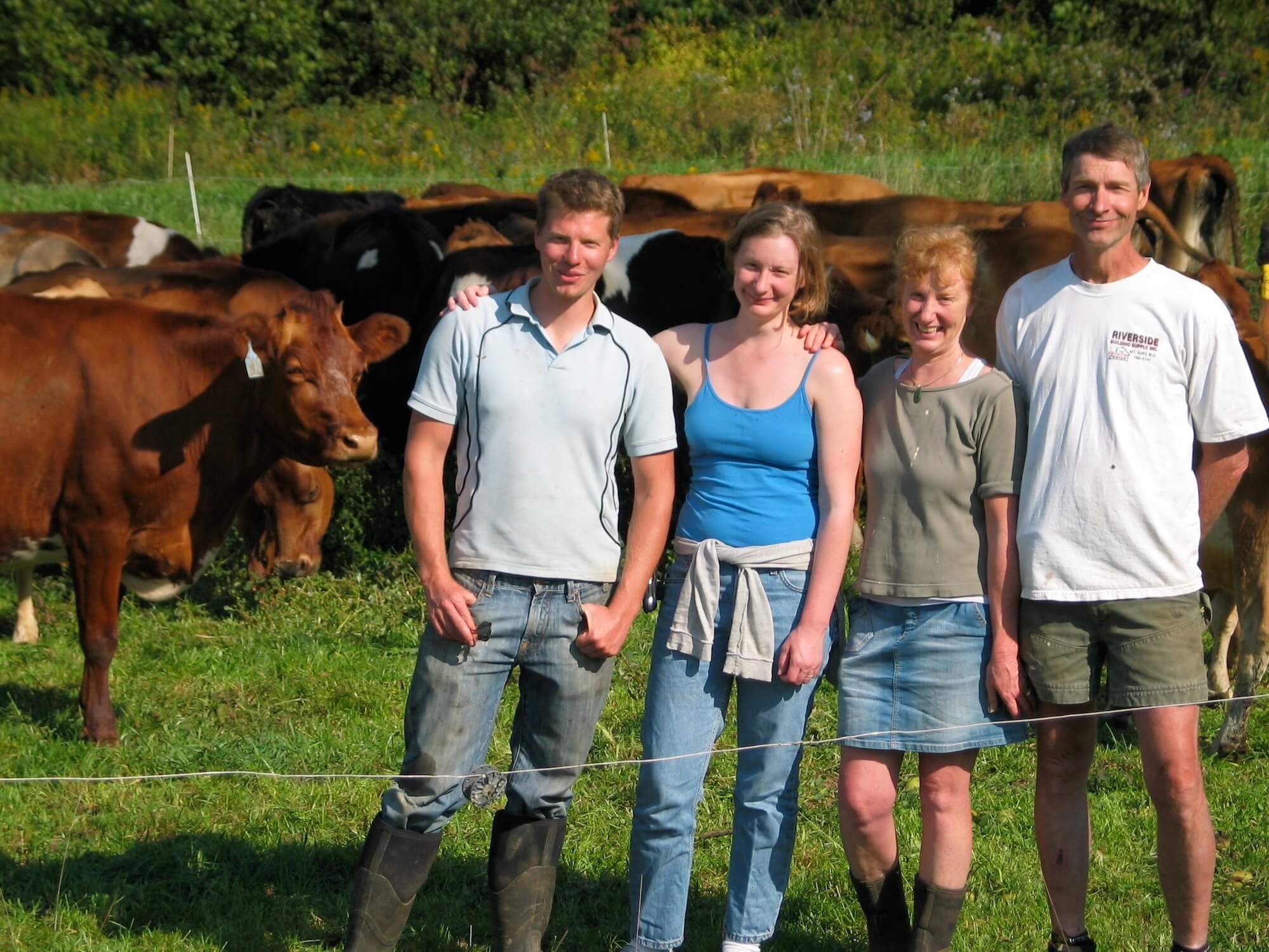 Familia y vacas de Meadow Creek