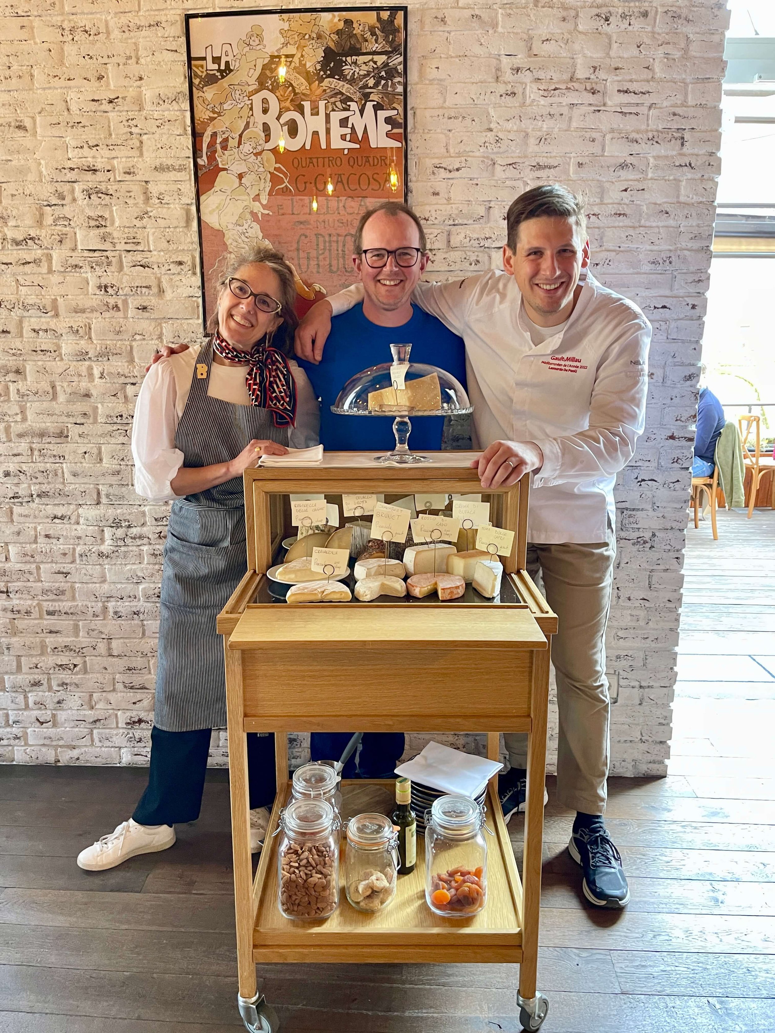 Tenaya, affineur Frederic Van Tricht, Leonardo De Paoli con carrito de queso
