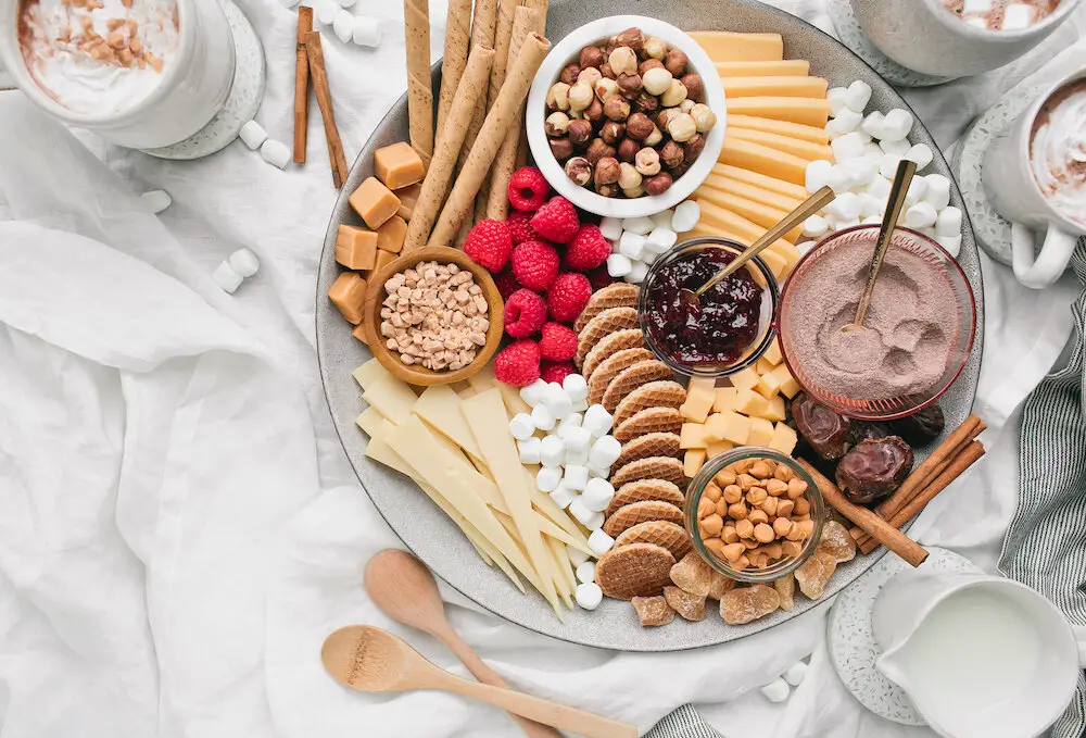 Crédito de la foto de queso y dulces navideños Roth Cheese